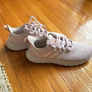 Adidas Bounce Sneakers